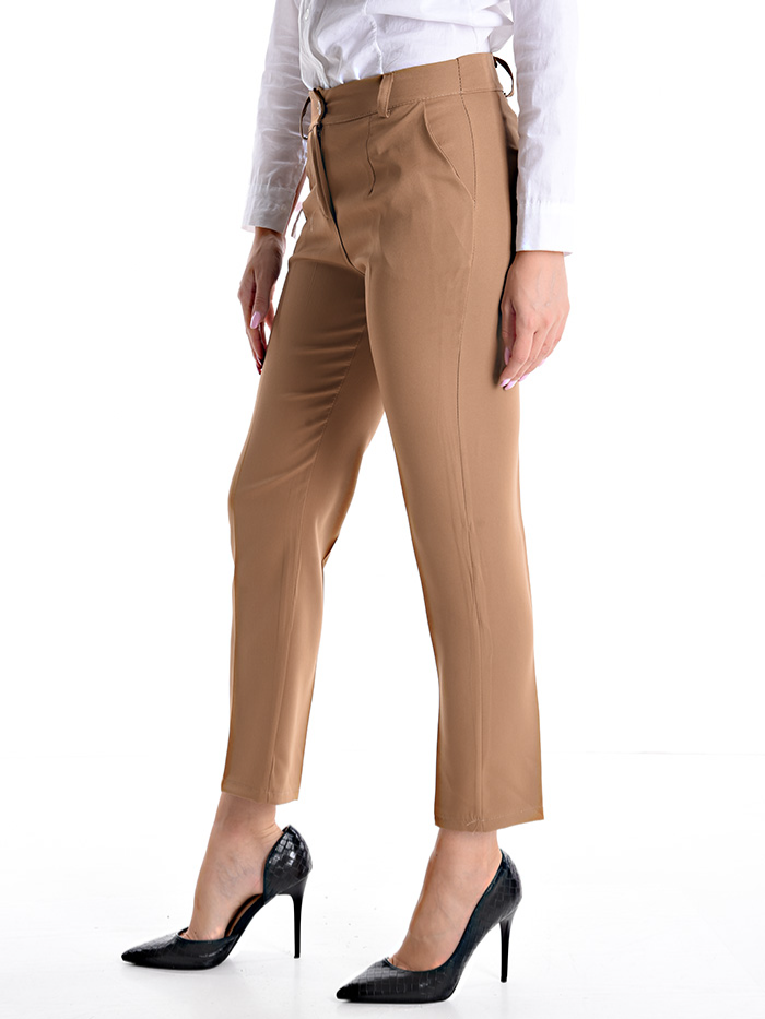 Pantaloni basic con tasche