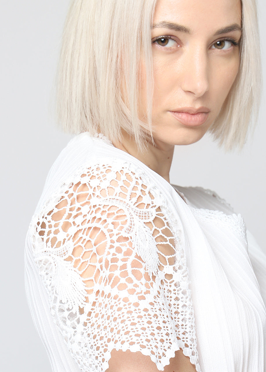 Short sleeve lace blouse