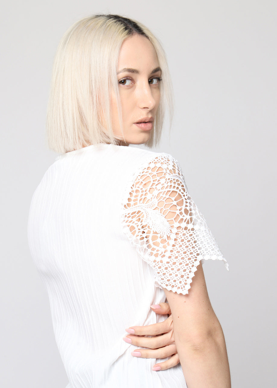 Short sleeve lace blouse