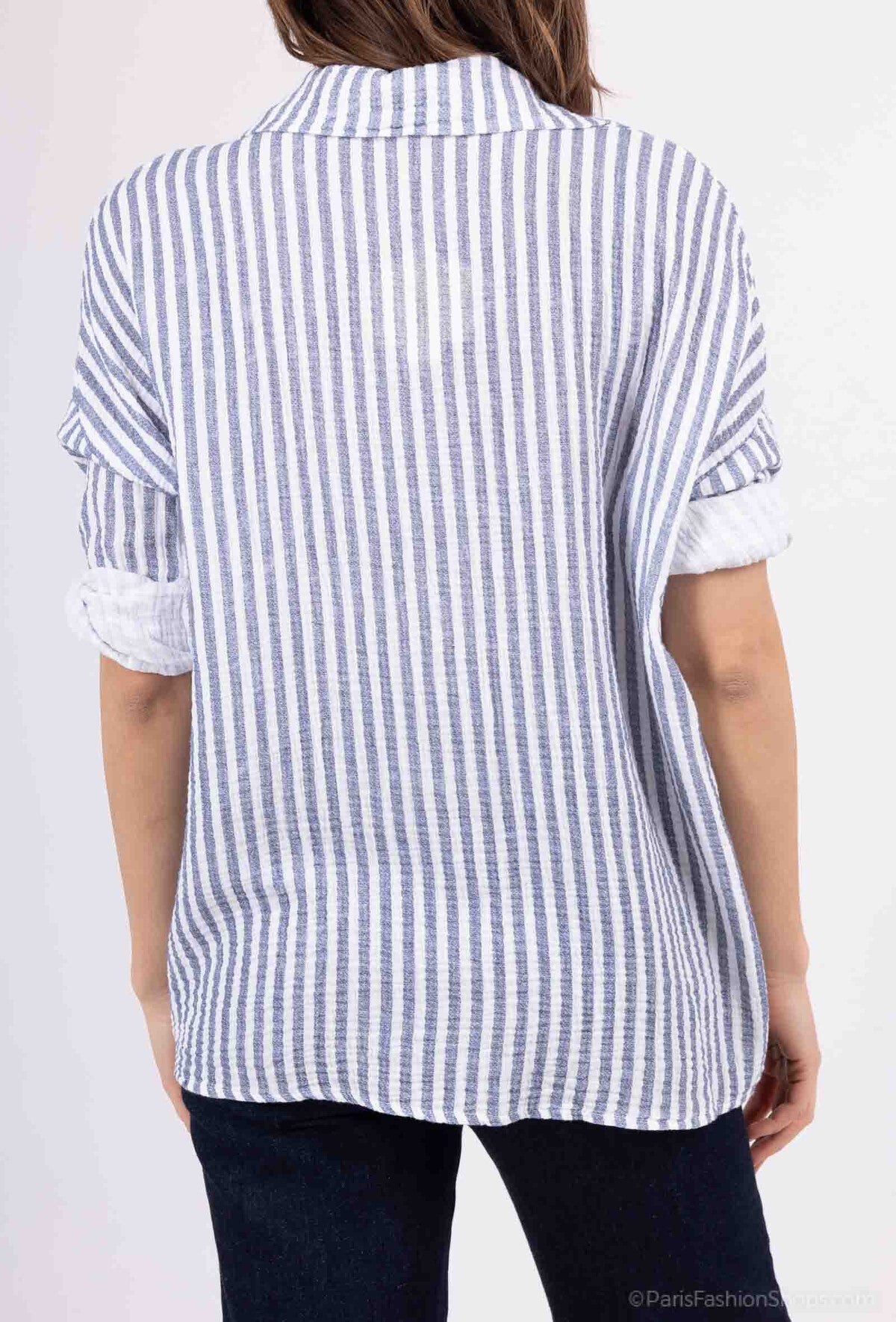 Camicia aperta rigata con bottoni in 100% cotone