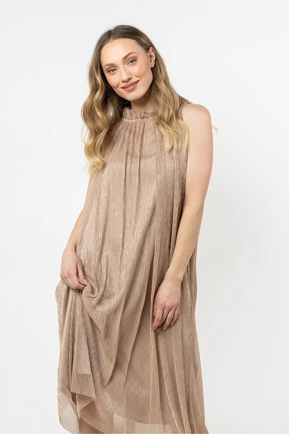 Abito da sera con spalle scoperte e taglio trapezio - 212226