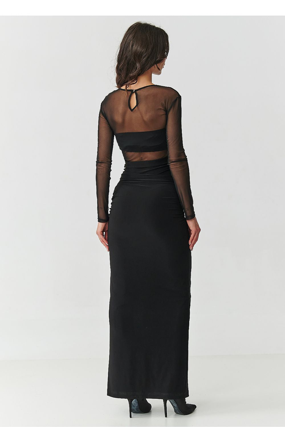 Abito lungo nero con rete trasparente - 218306