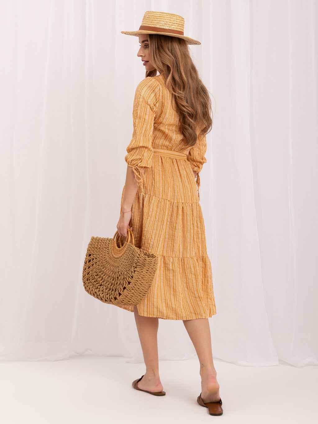 2016102666127-5-LAKERTA-5