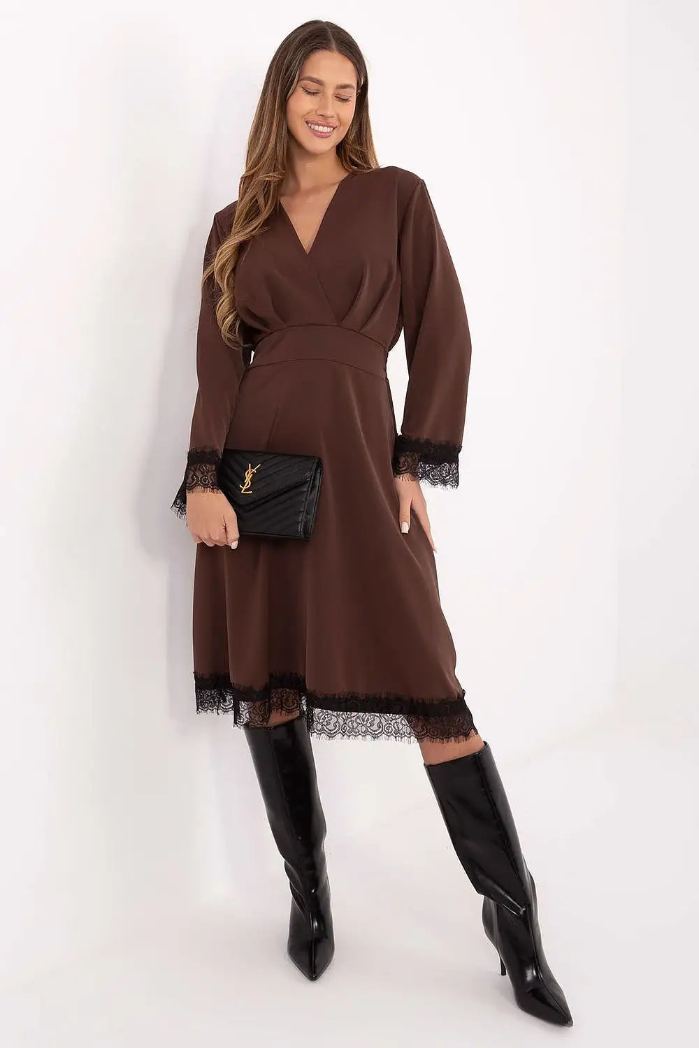 Abito svasato con lunghezza midi e scollo a camicia - 220302