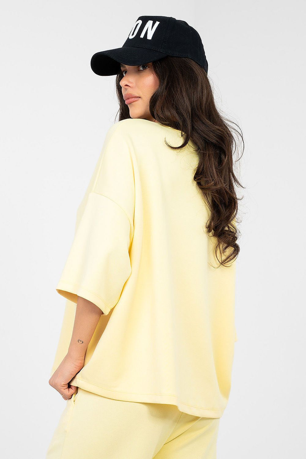 Blusa basic in viscosa dal taglio morbido - 224645