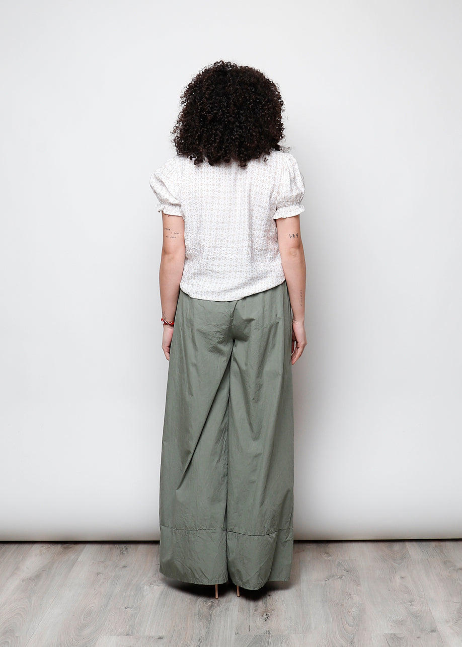 Blusa in viscosa aperta con colletto
