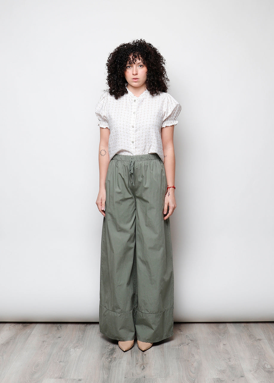 Blusa in viscosa aperta con colletto