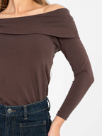 Blusa Fitted con Scollo Off-the-Shoulder in Cotone (Oriana)