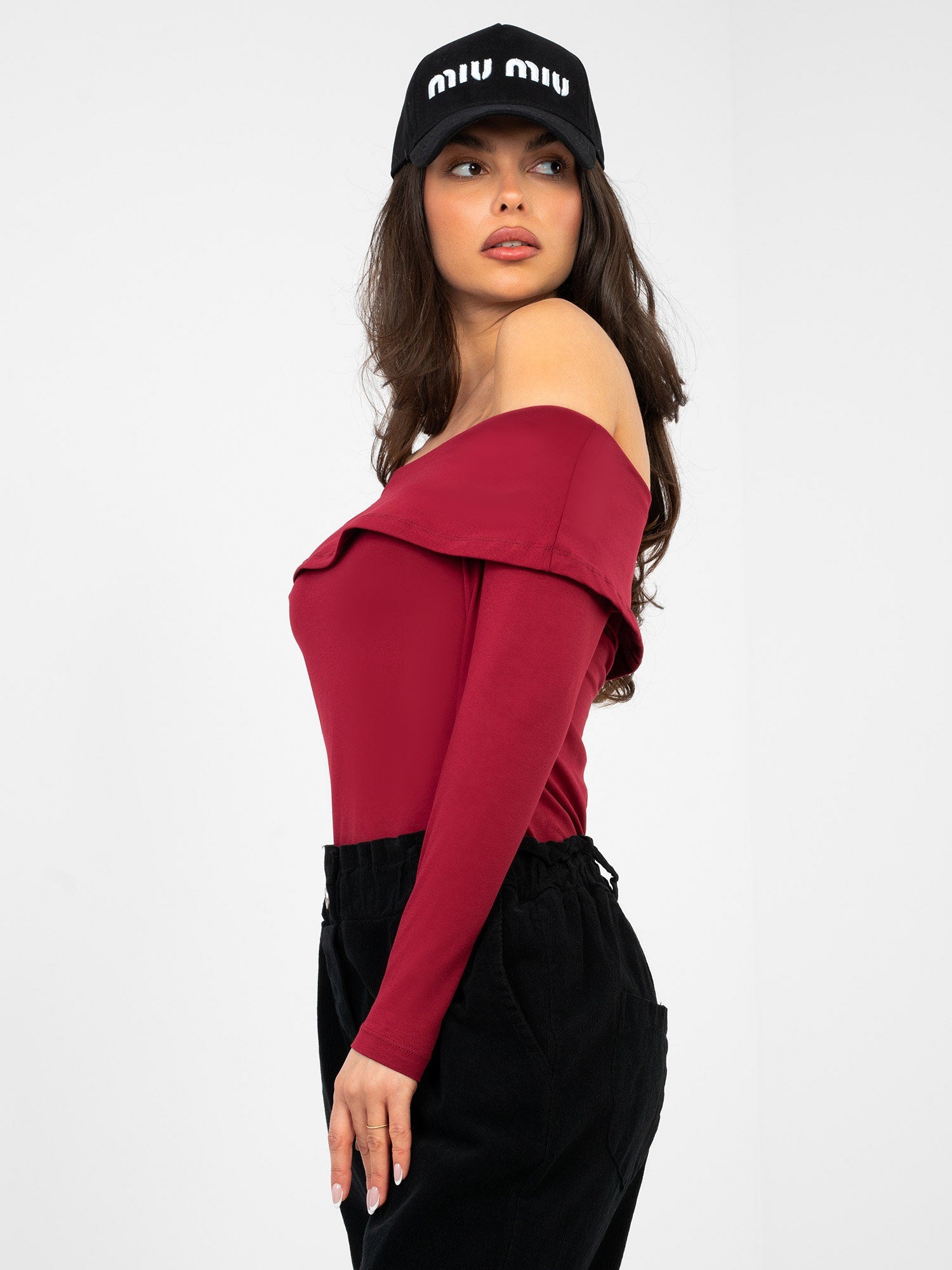 Blusa Fitted con Scollo Off-the-Shoulder in Cotone (Oriana)