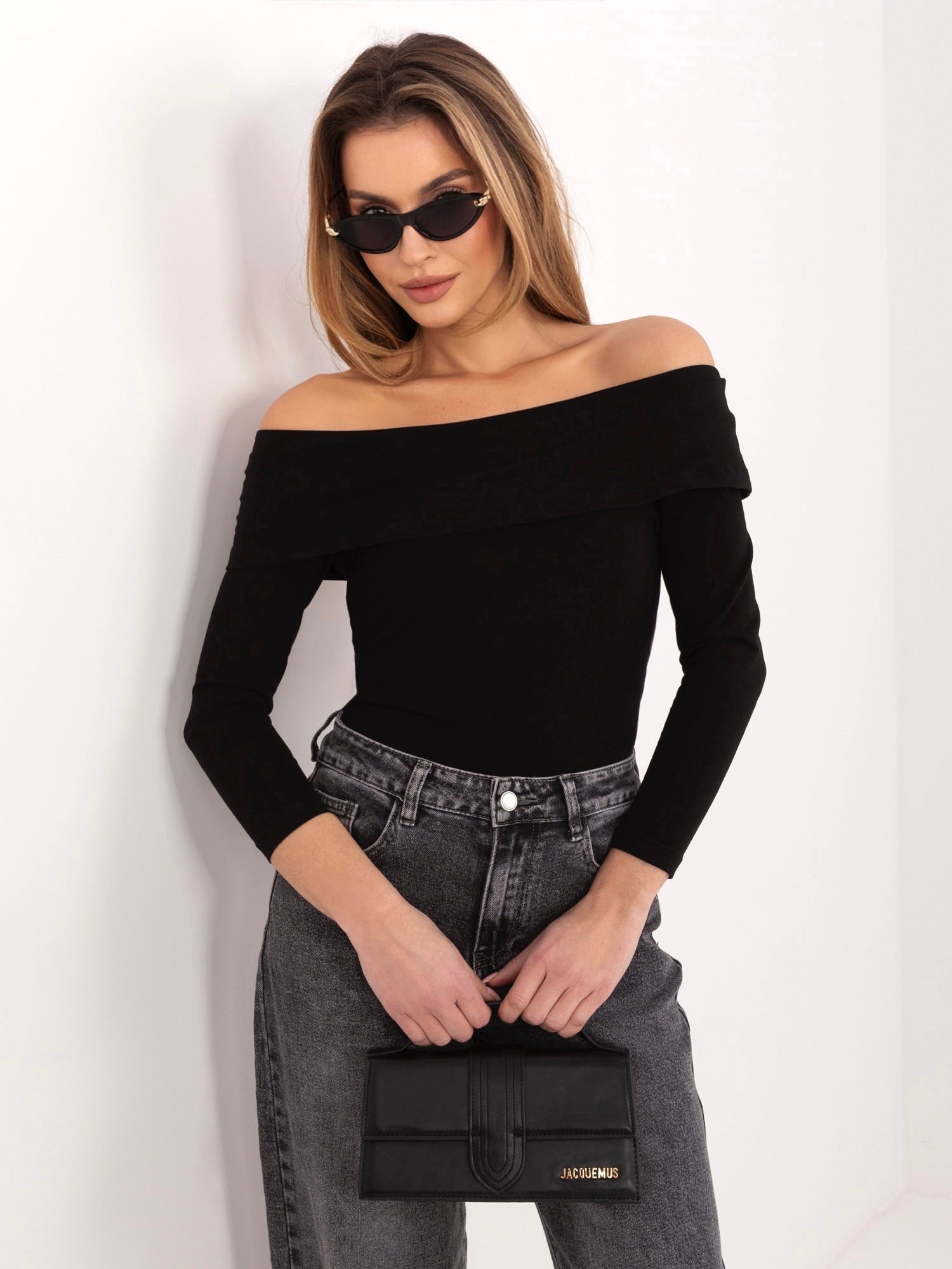 Nero / S/M Blusa Fitted con Scollo Off-the-Shoulder