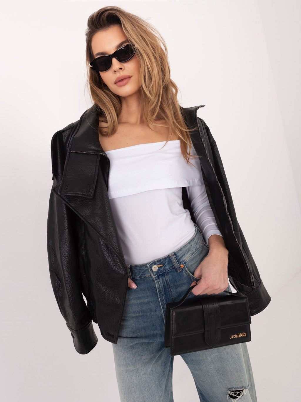 Blusa Fitted con Scollo Off-the-Shoulder in Cotone (Oriana)