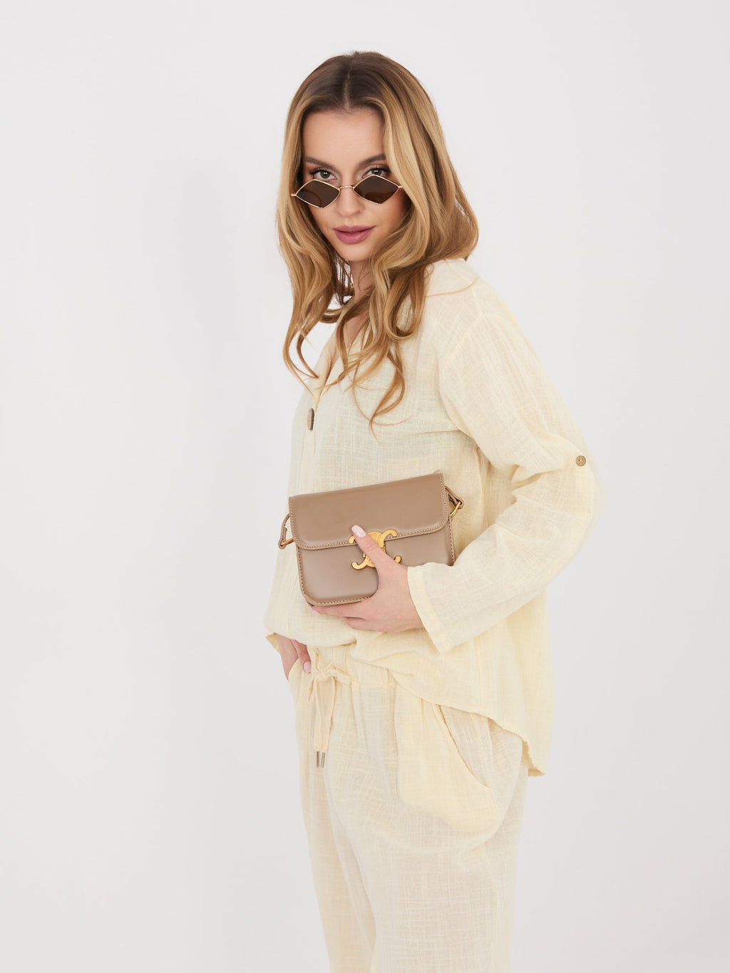 Blusa in Cotone con Scollo a V e Bottone Decorativo (Stella)