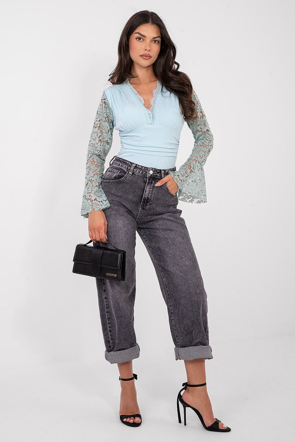 Body con scollo a cuore e maniche lunghe in pizzo - 223444