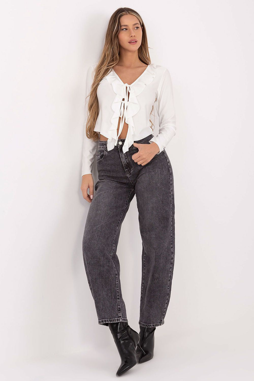 Camicetta elegante in viscosa con scollo a laccio e ruches