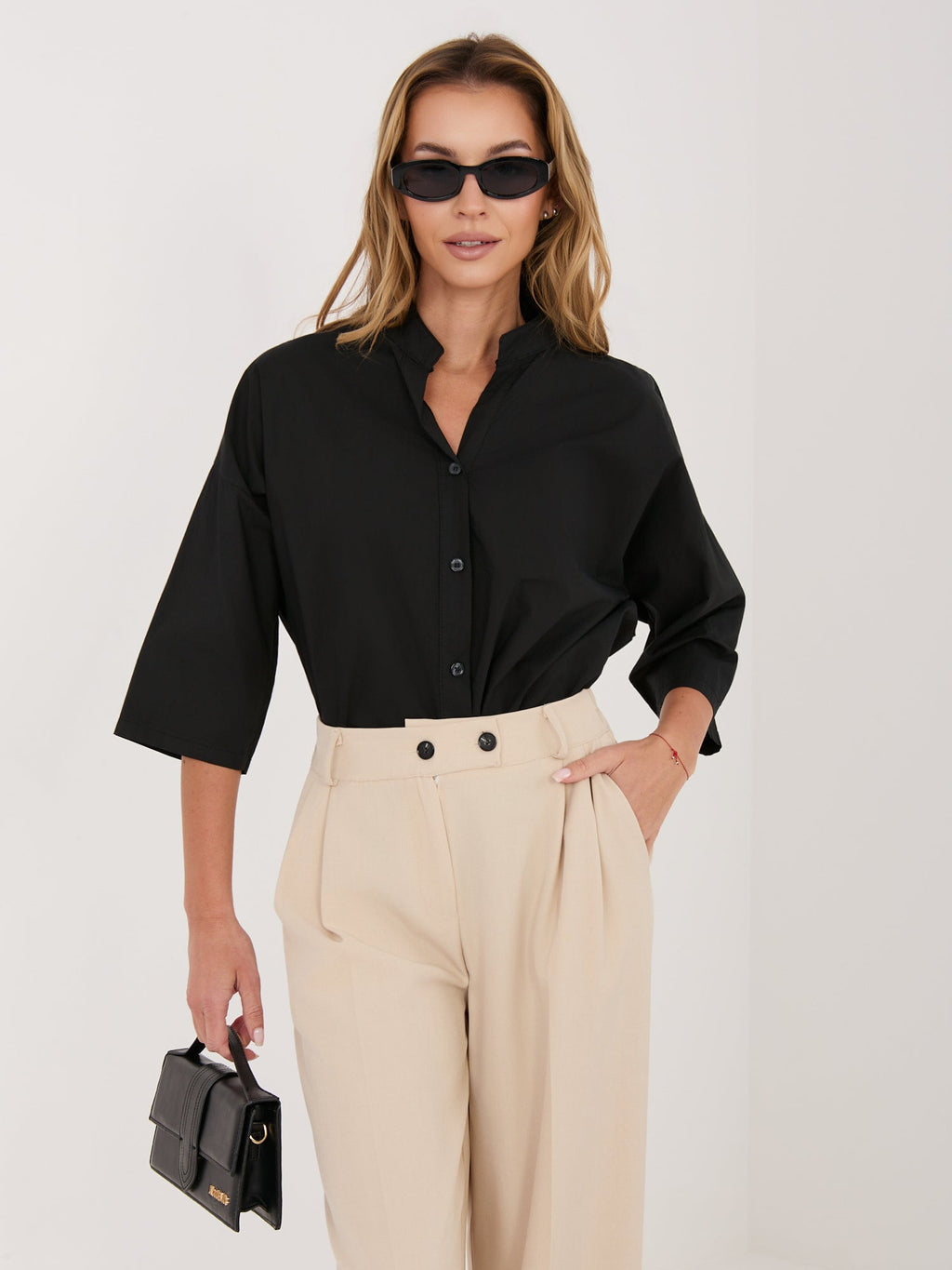 ONE SIZE / Nero Camicia in 100% Cotone con Scollo a V