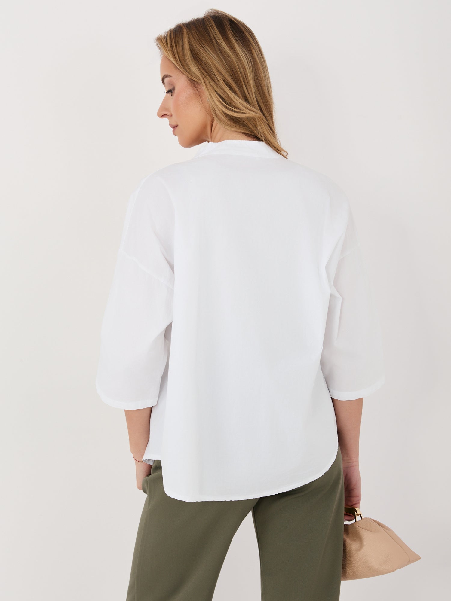 Camicia in 100% Cotone con Scollo a V e Maniche 3/4 (Lara)