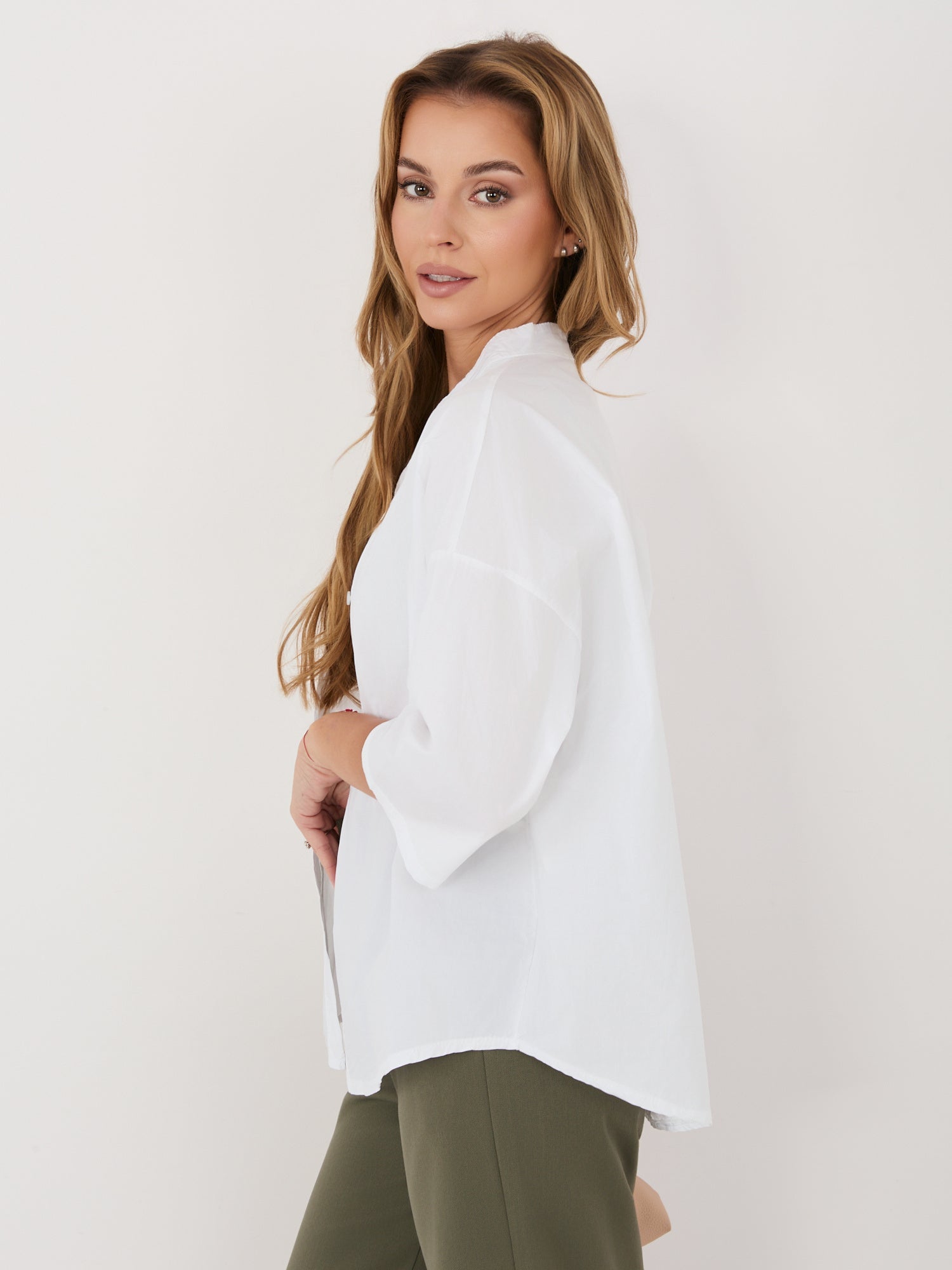 Camicia in 100% Cotone con Scollo a V e Maniche 3/4 (Lara)