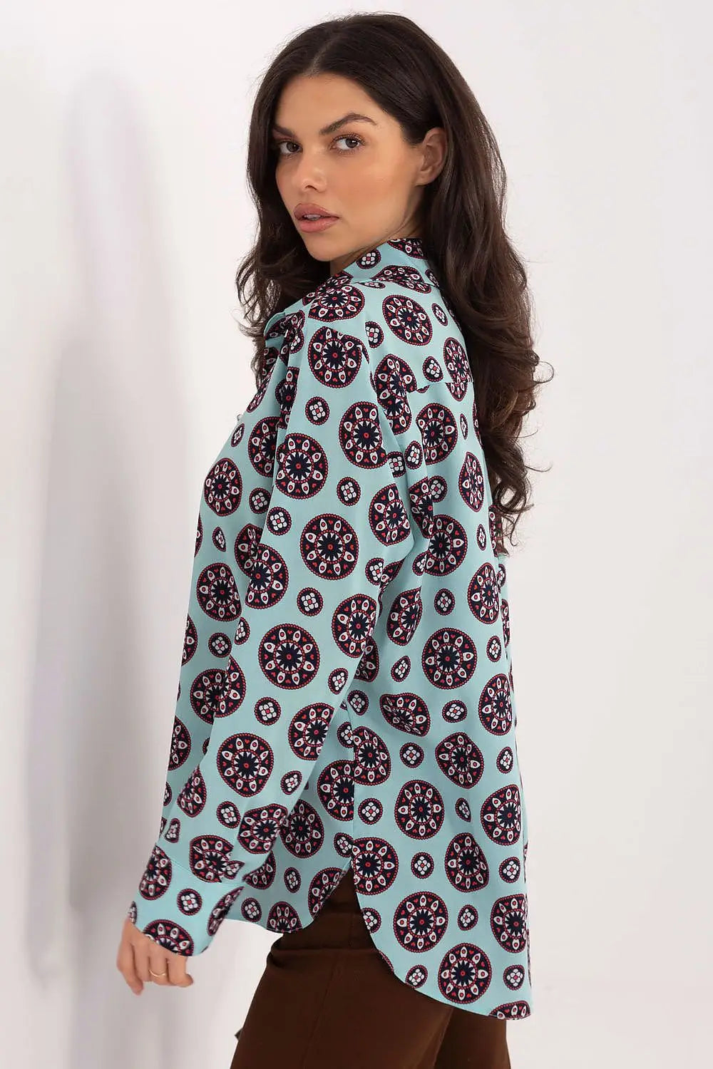 Camicia da donna con colorata e retro allungato - 222840