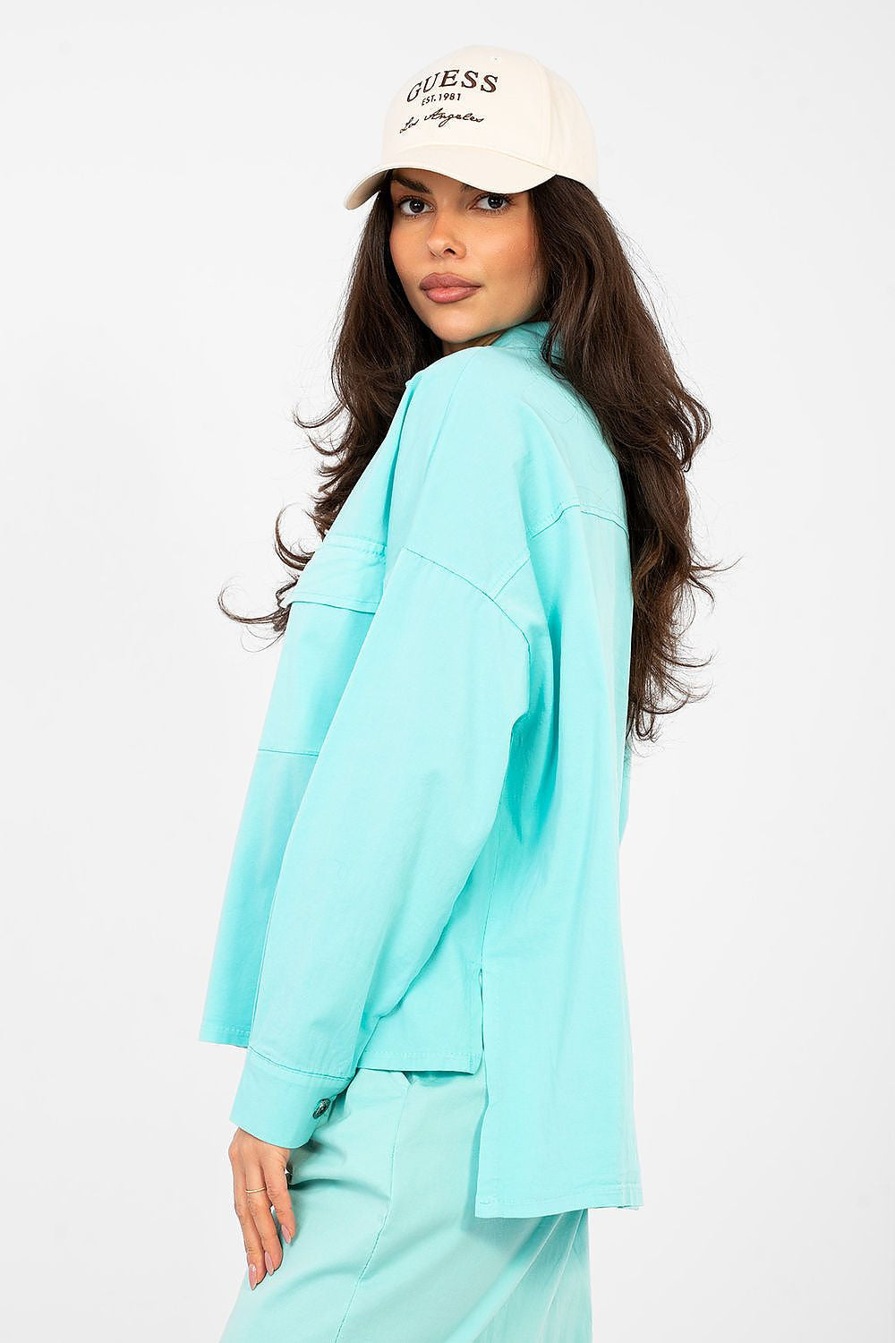 Camicia da donna in cotone elasticizzato dal taglio