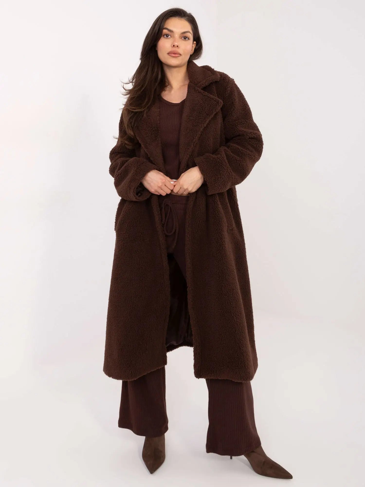 Cappotto eco-montone elegante e versatile - 221384