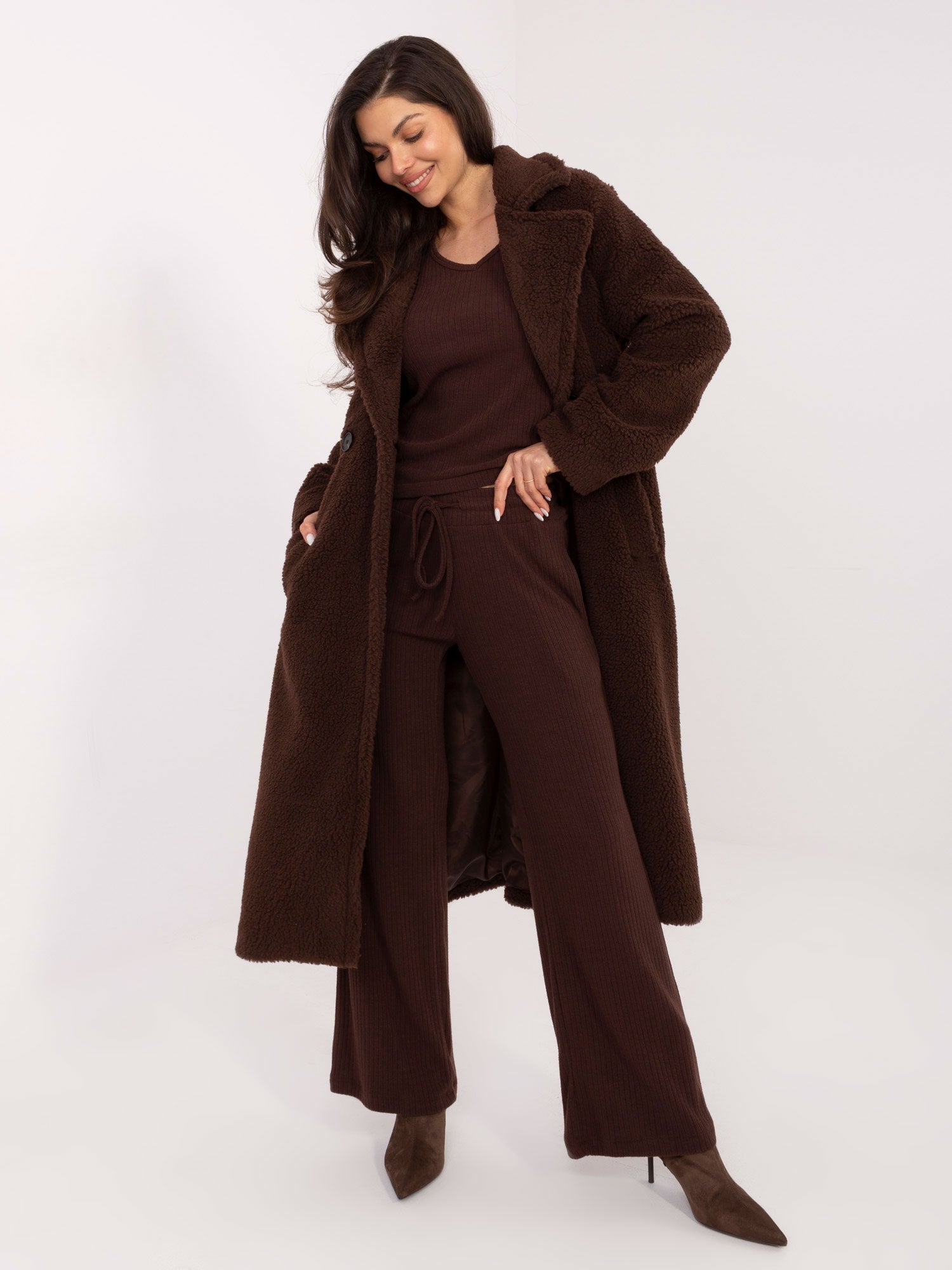 Cappotto eco-montone elegante e versatile - 221384