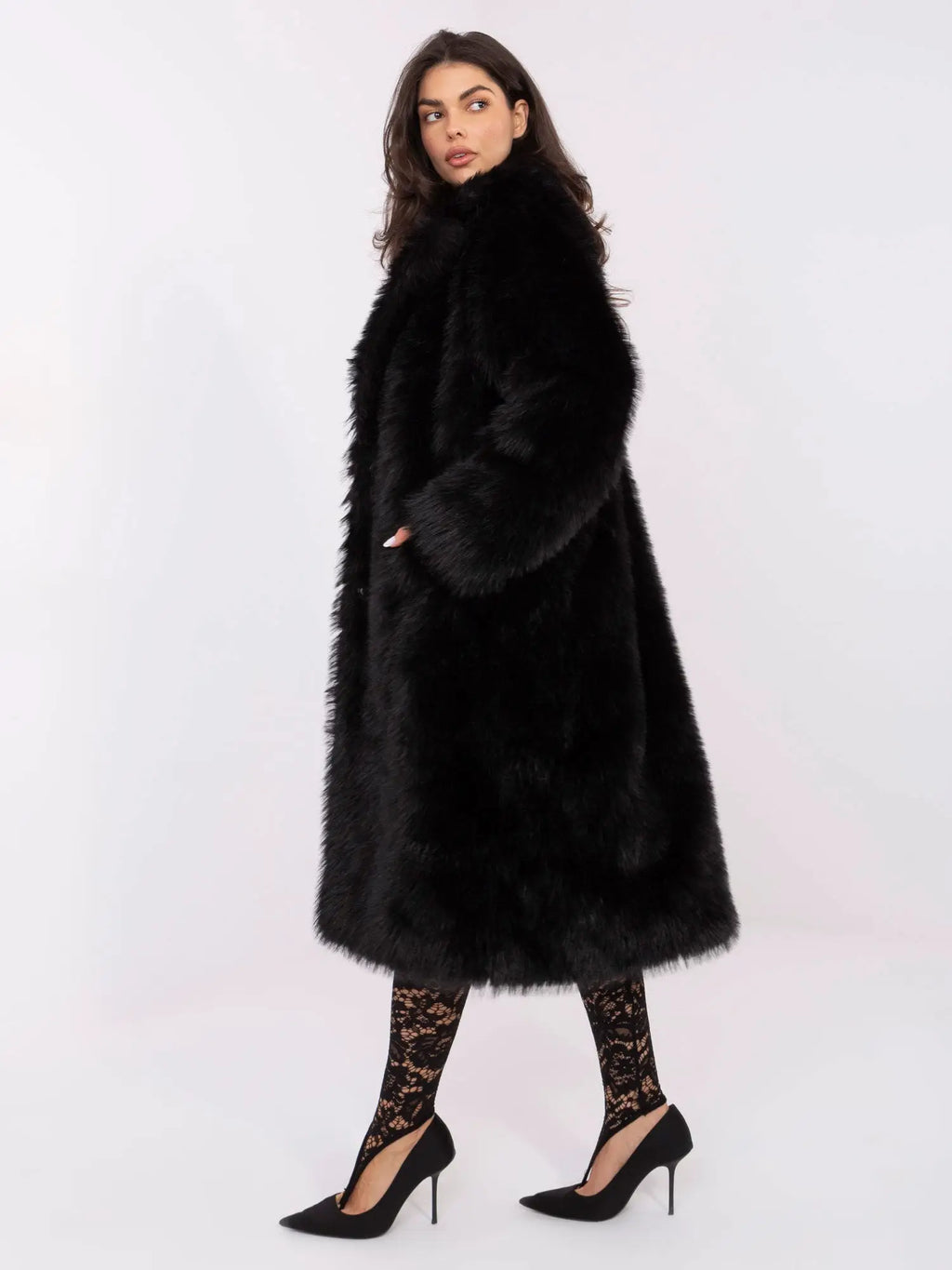 Cappotto lungo in eco pelliccia - 220948