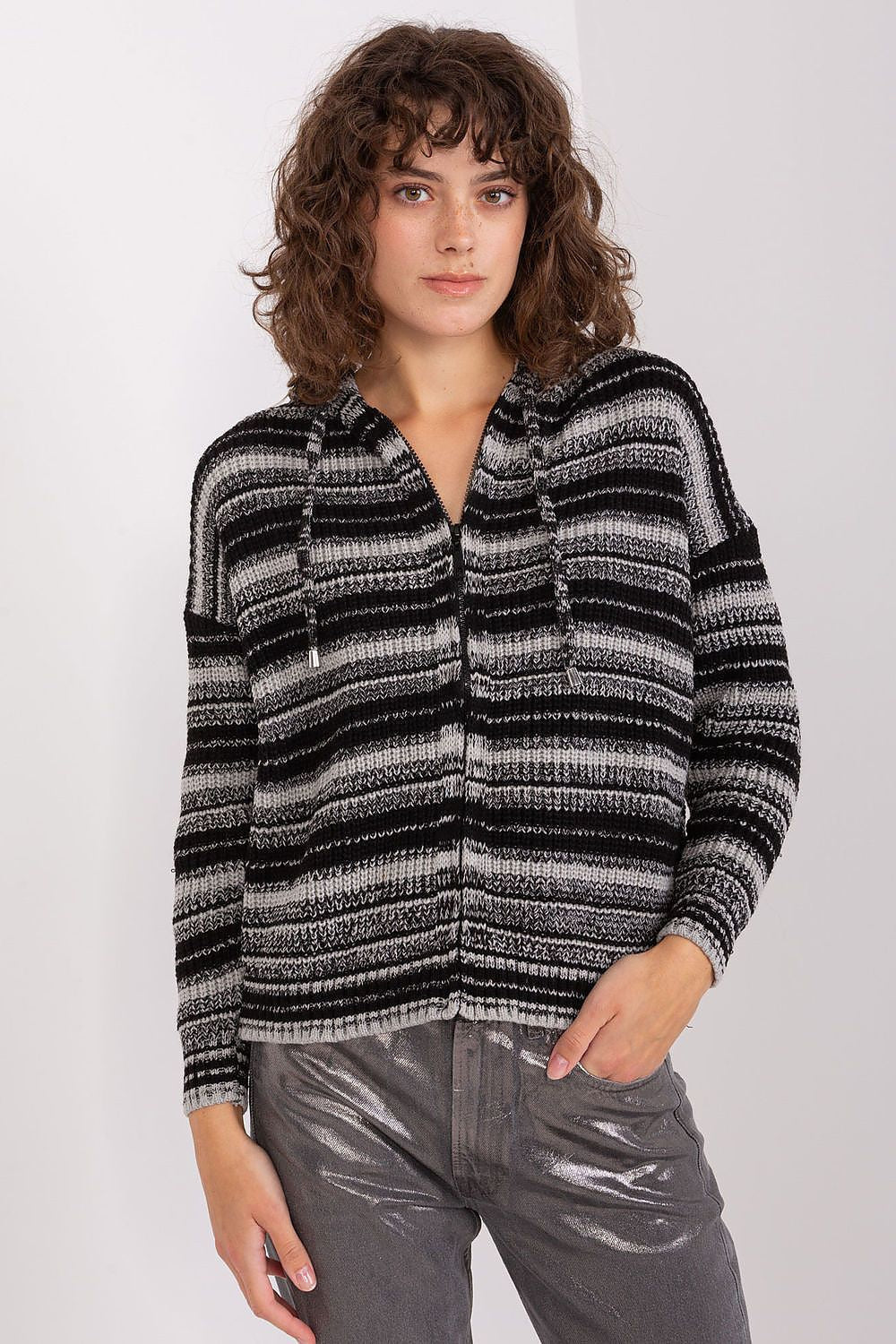 nero 2 / Universale Cardigan rigato da donna - 190763