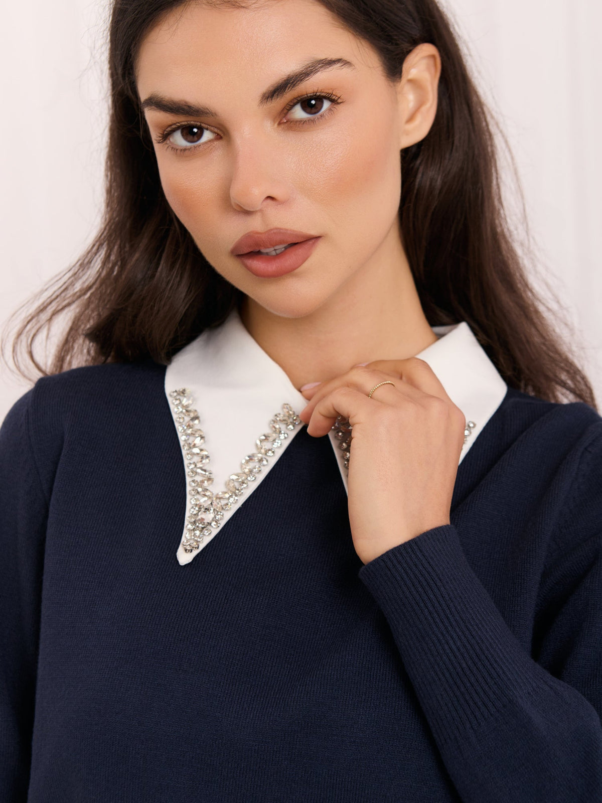 Charlotte - Maglione Elegante in Viscosa con Colletto
