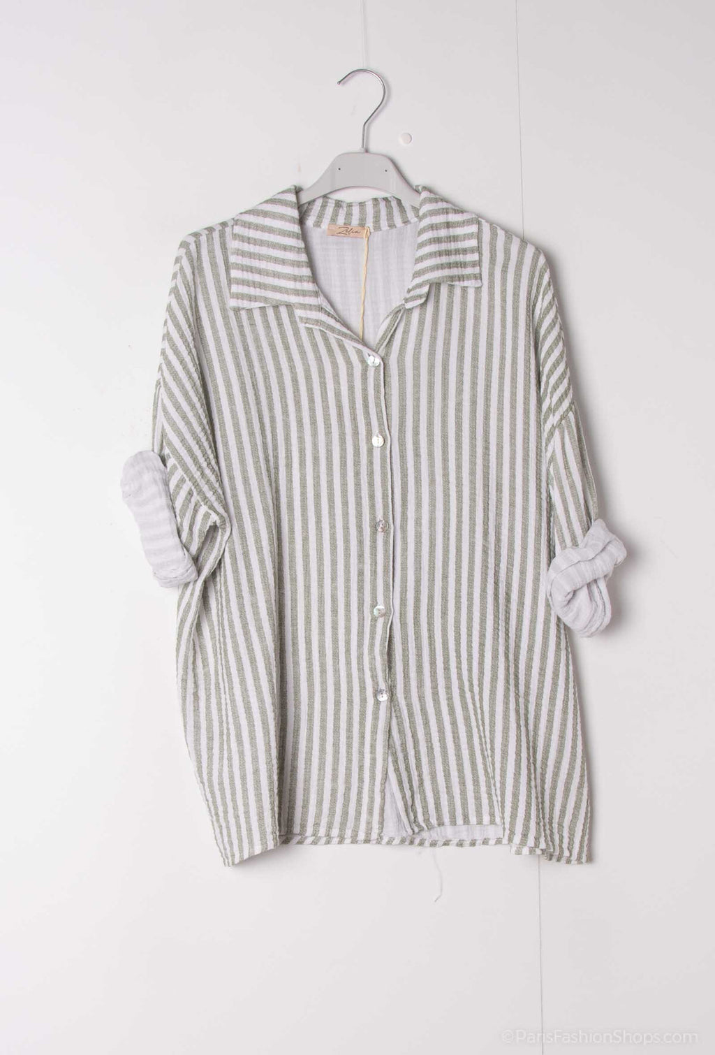 Camicia aperta rigata con bottoni in 100% cotone