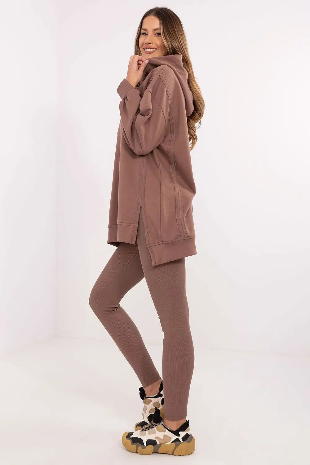 Completo composto da una lunga felpa e leggings - 206084