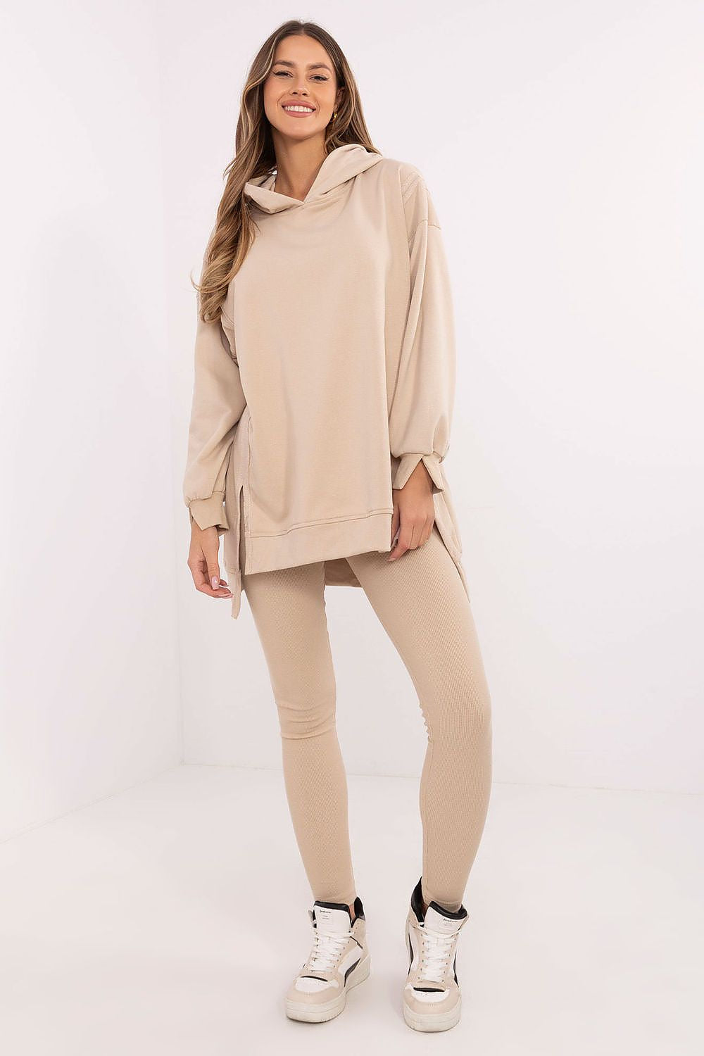 Beige / Taglia unica Completo composto da una lunga felpa