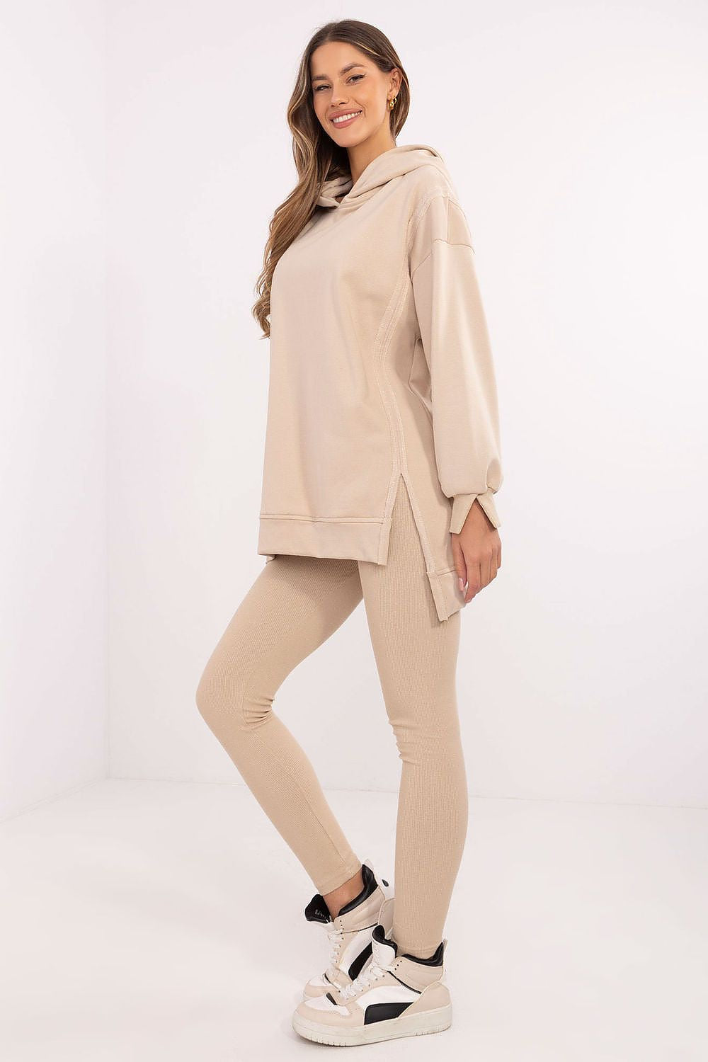 Completo composto da una lunga felpa e leggings - 206084