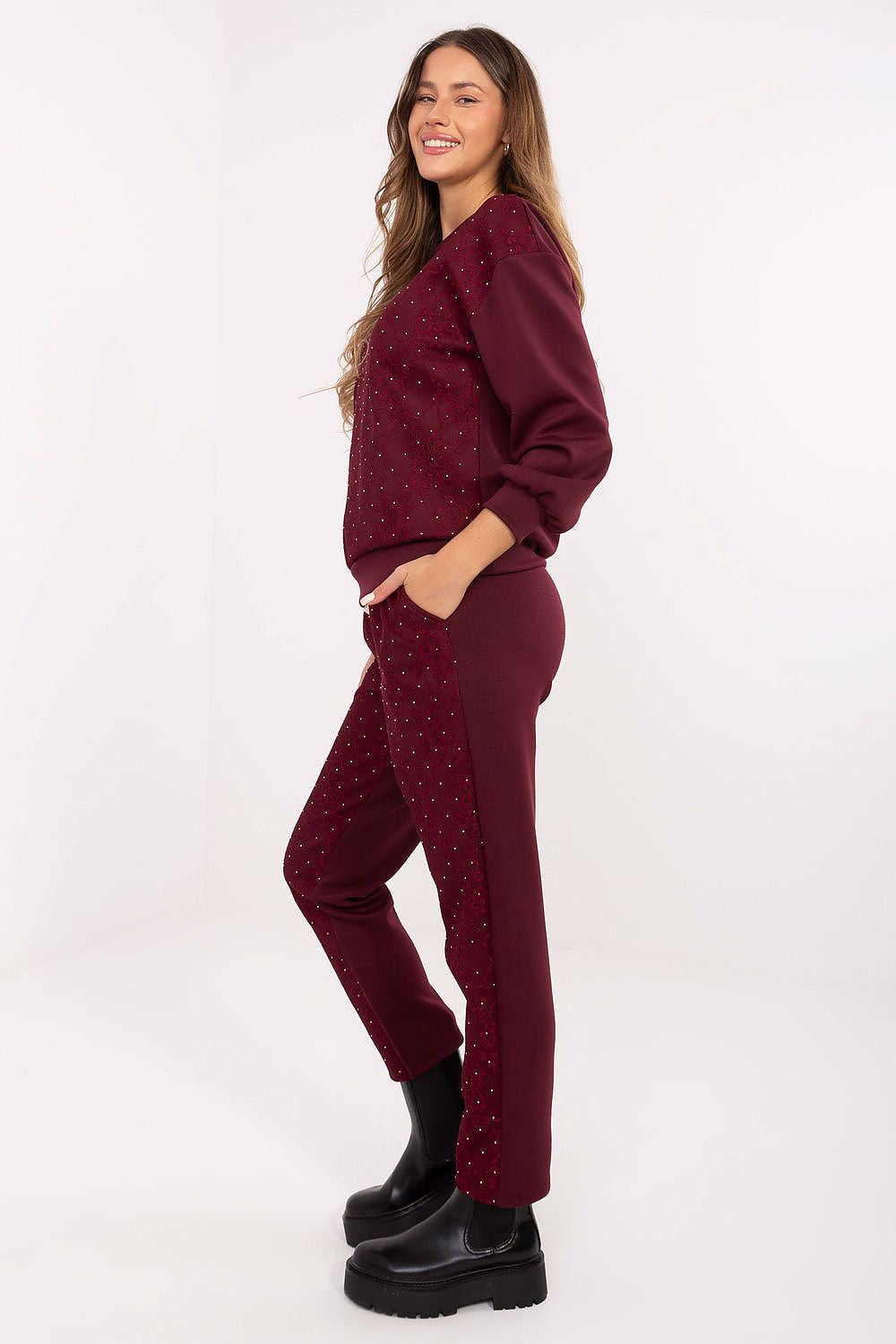 Completo da donna con felpa e pantaloni a vita alta - 223204