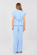 Completo elegante da donna con gilet a maniche corte