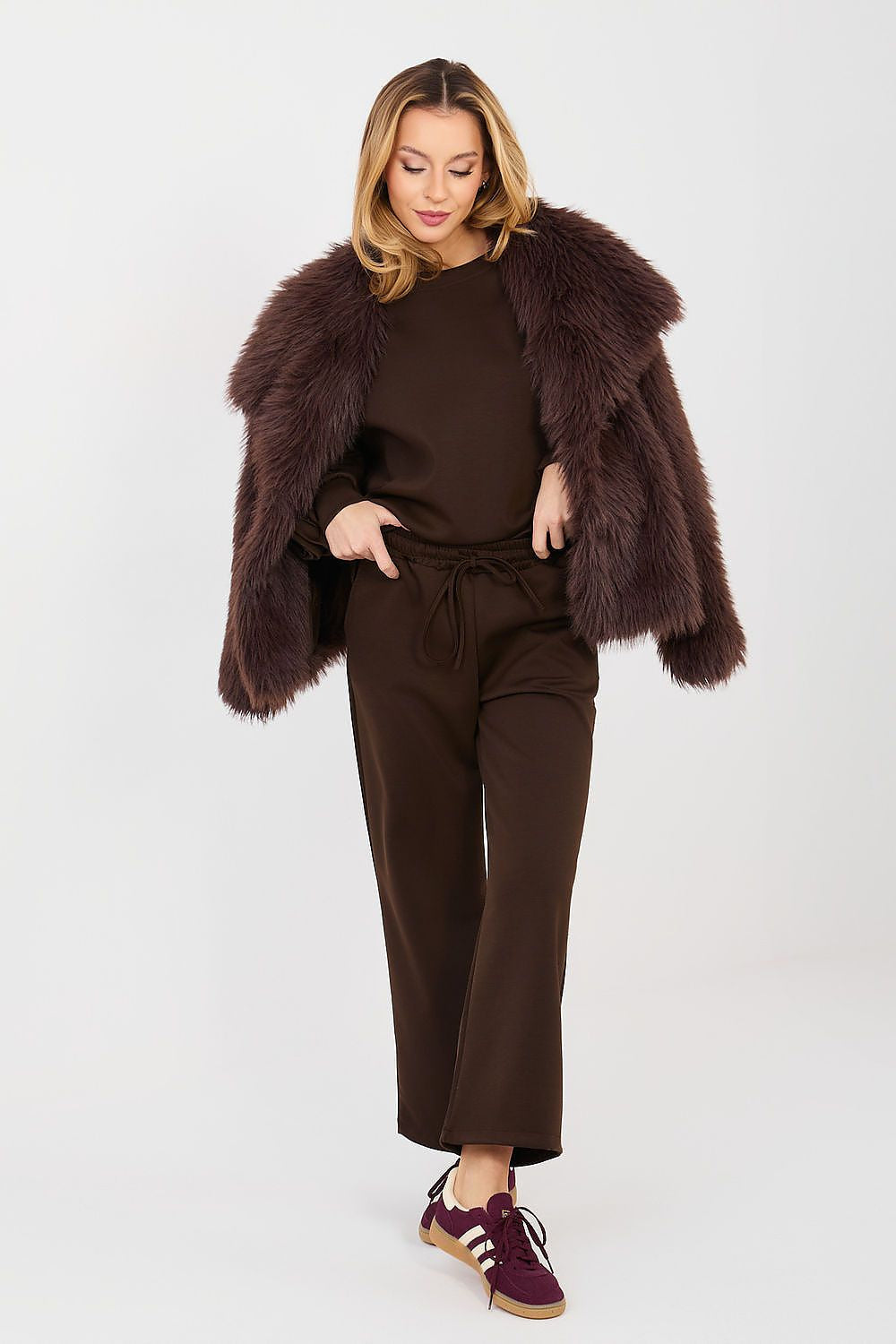 Completo sportivo da donna in viscosa elasticizzata - 224207