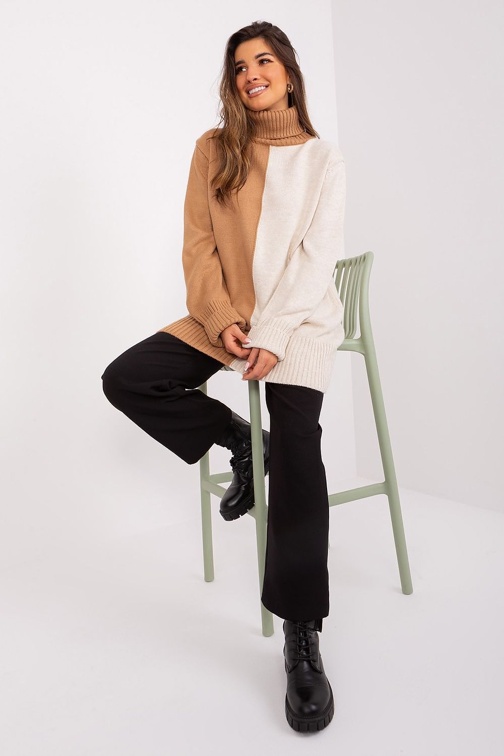  Collo alto model 189328 Badu 