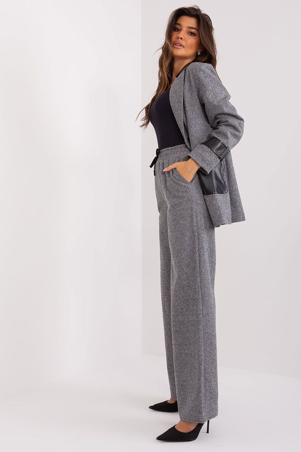  Pantaloni da donna model 193132 Lakerta 