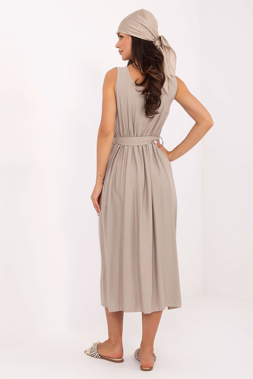  Vestito da giorno model 215555 Italy Moda 