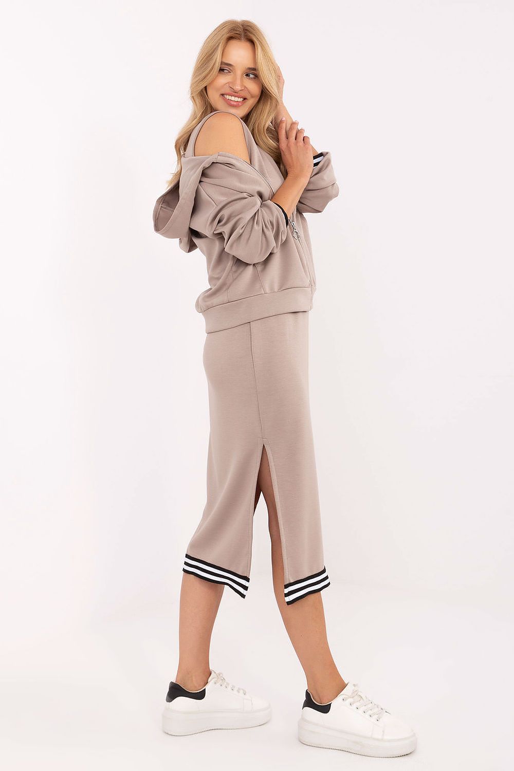  completo model 216733 Rue Paris 
