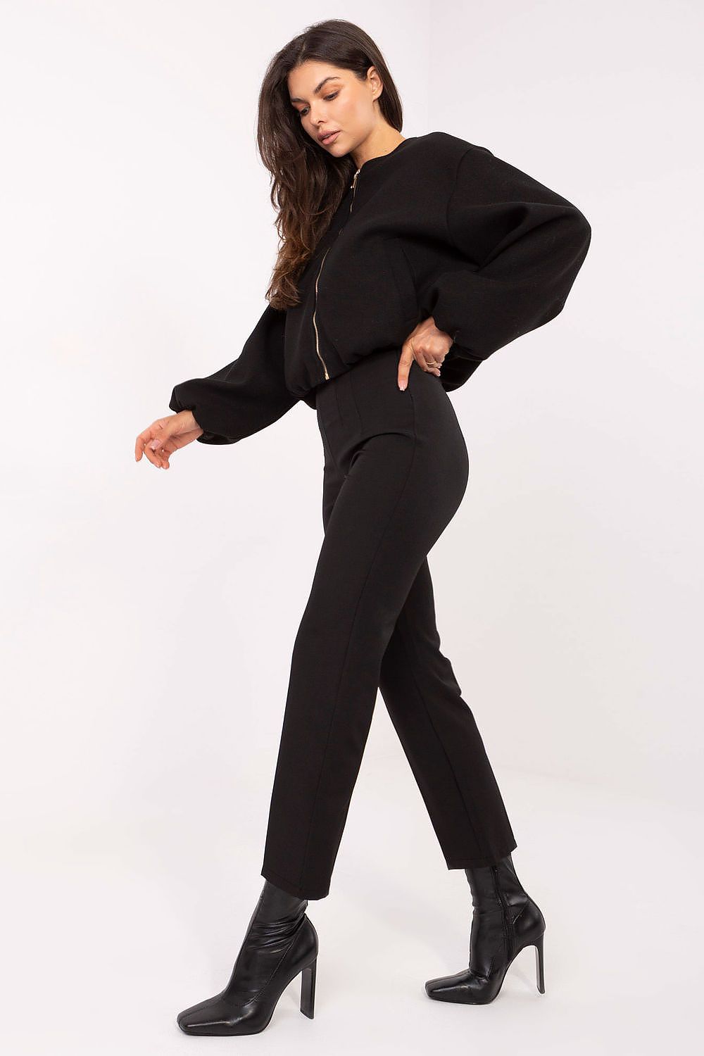  Pantaloni da donna model 216747 Rue Paris 