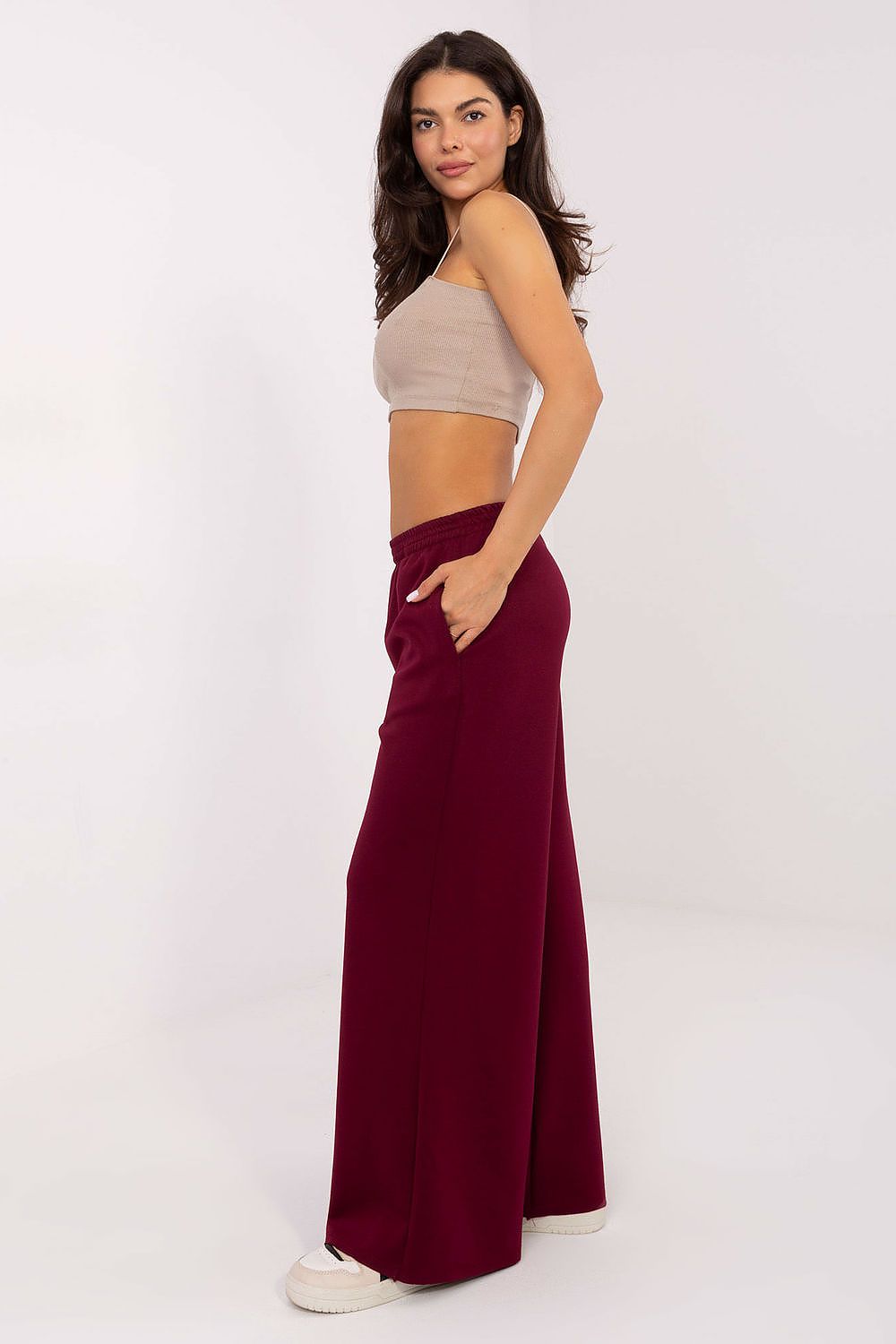  Pantaloni model 218434 Italy Moda 