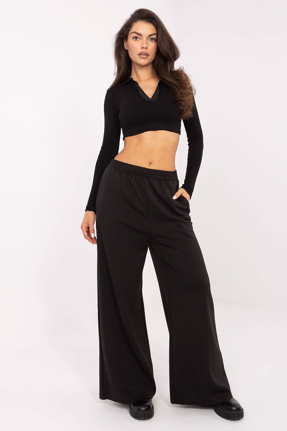  Pantaloni model 218435 Italy Moda 