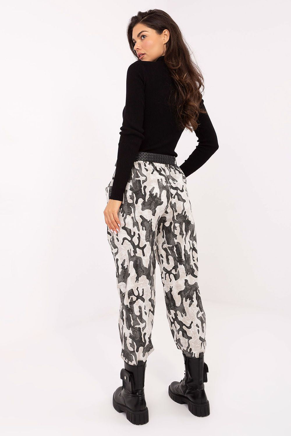  Pantaloni da donna model 218437 Italy Moda 
