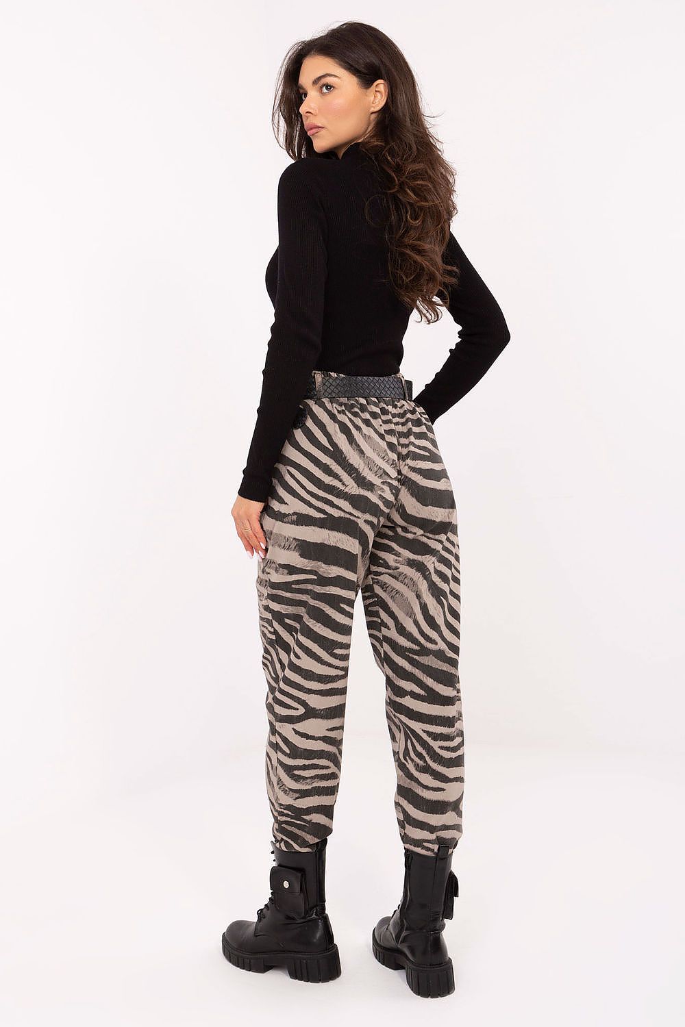  Pantaloni da donna model 218440 Italy Moda 