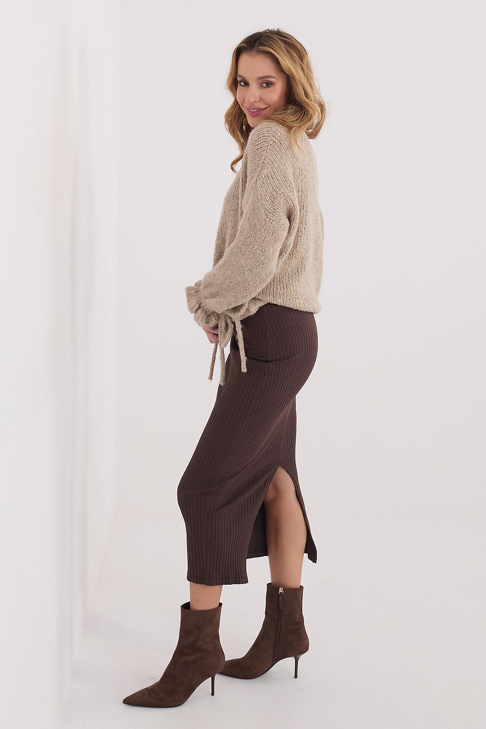  Gonna model 223373 Rue Paris 