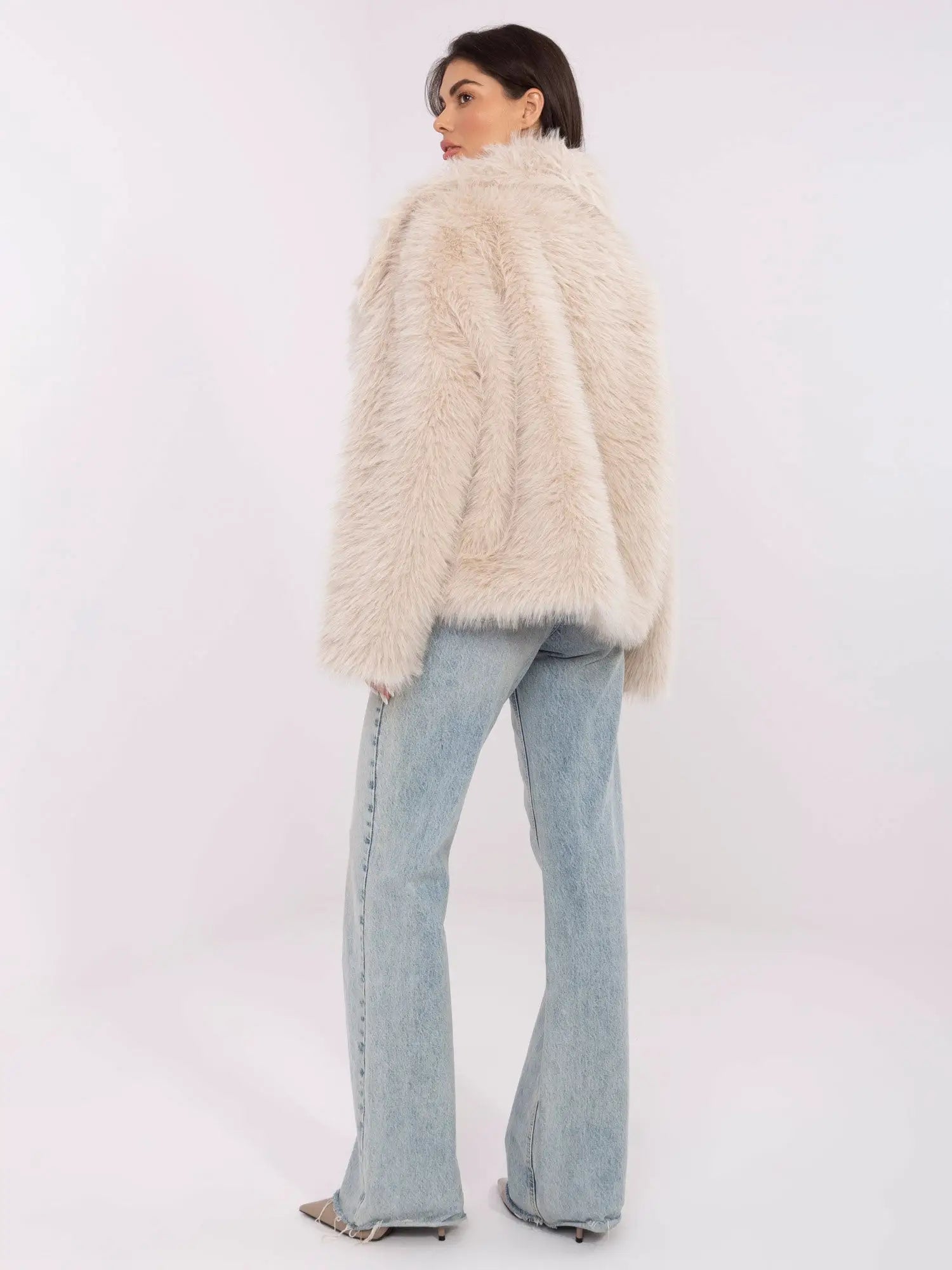 Eco-pelliccia corta da donna - 221418