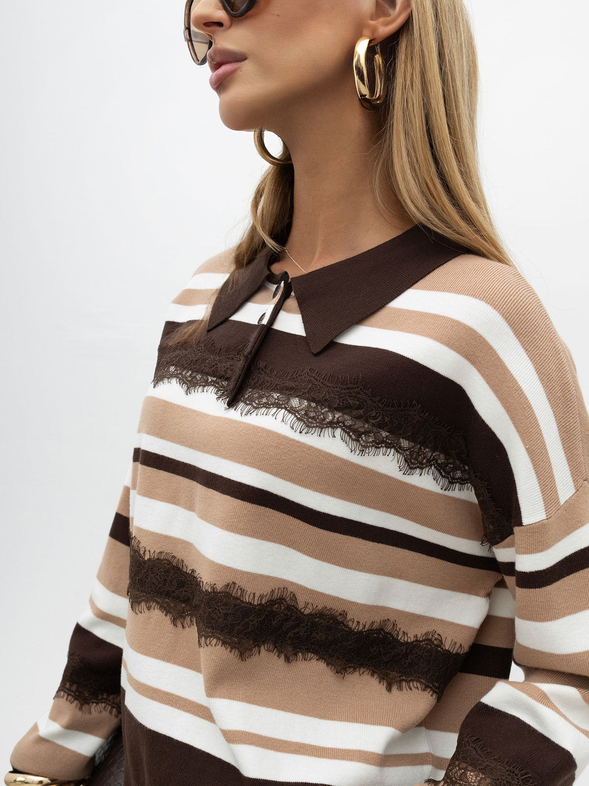 Eli - Maglione Elegante a Polo Righe con Dettaglio in Pizzo