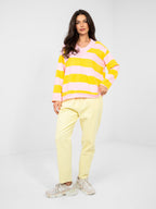 Felpa Light con Scollo a V e Motivo Strisce – Comfort Chic