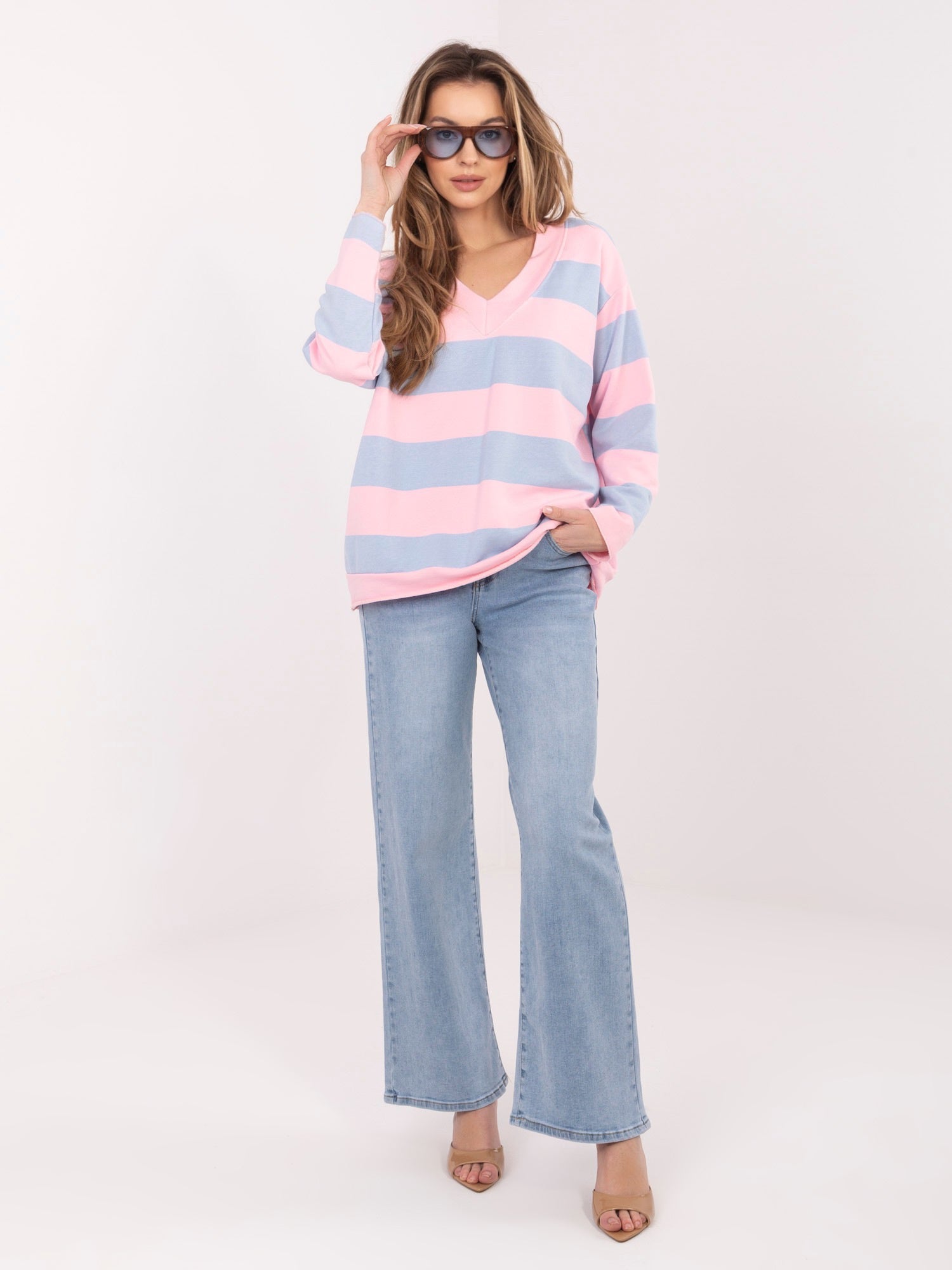 Felpa Light con Scollo a V e Motivo Strisce – Comfort Chic