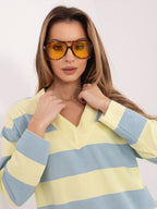 Felpa Light con Scollo a V e Motivo Strisce – Comfort Chic